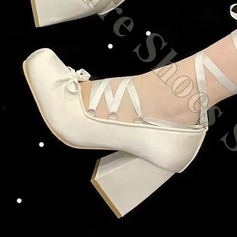 Ribbon Tie Heel - 여성 발레 플랫 Y2K 새틴 리본