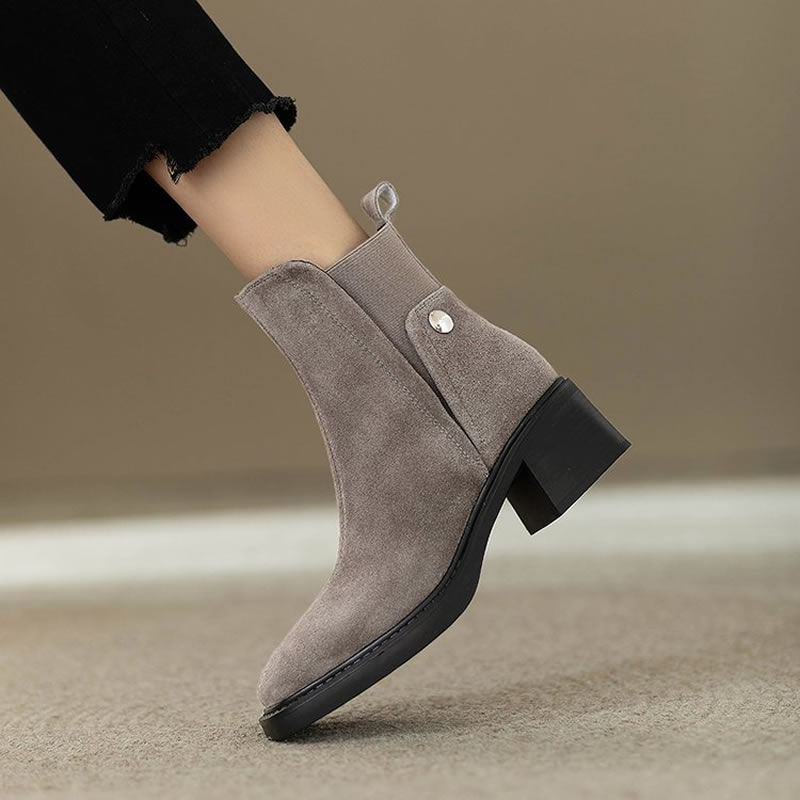 Women'S Shoes Trending 2025 - 스웨이드 여성 청키 앵클 부츠 패션