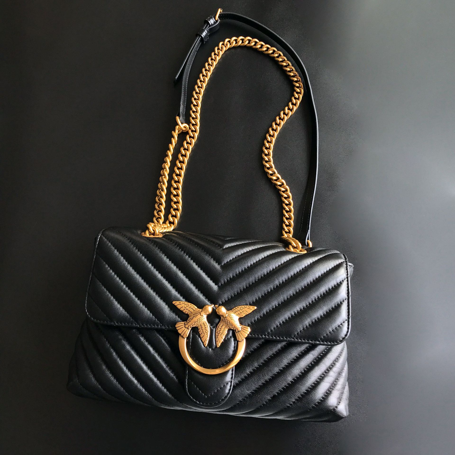Women'S Shoes Louis Vuitton - 2026 핑코 스타일 V 패턴 염소가죽