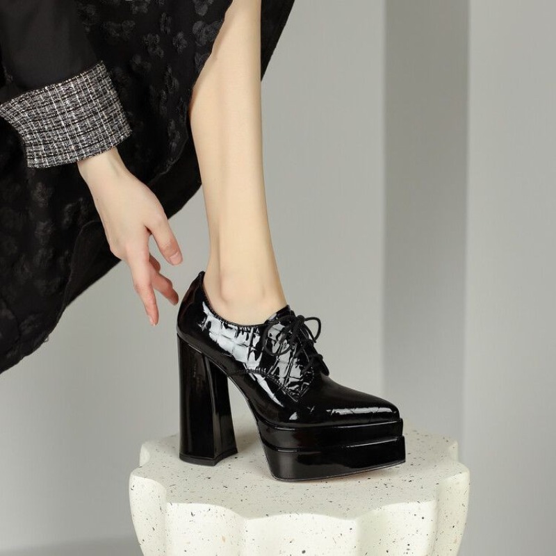뾰족코 스트랩 하이힐 여성용 2025 봄 신상 에나멜  - Patent Leather Pump 리뷰 및 가격