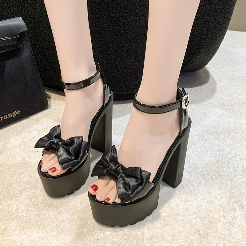 여성 샌들 2025 새로운 여름 신발 트렌드 블랙 화이 - Women'S Shoes Trending 2025 리뷰 및 가격