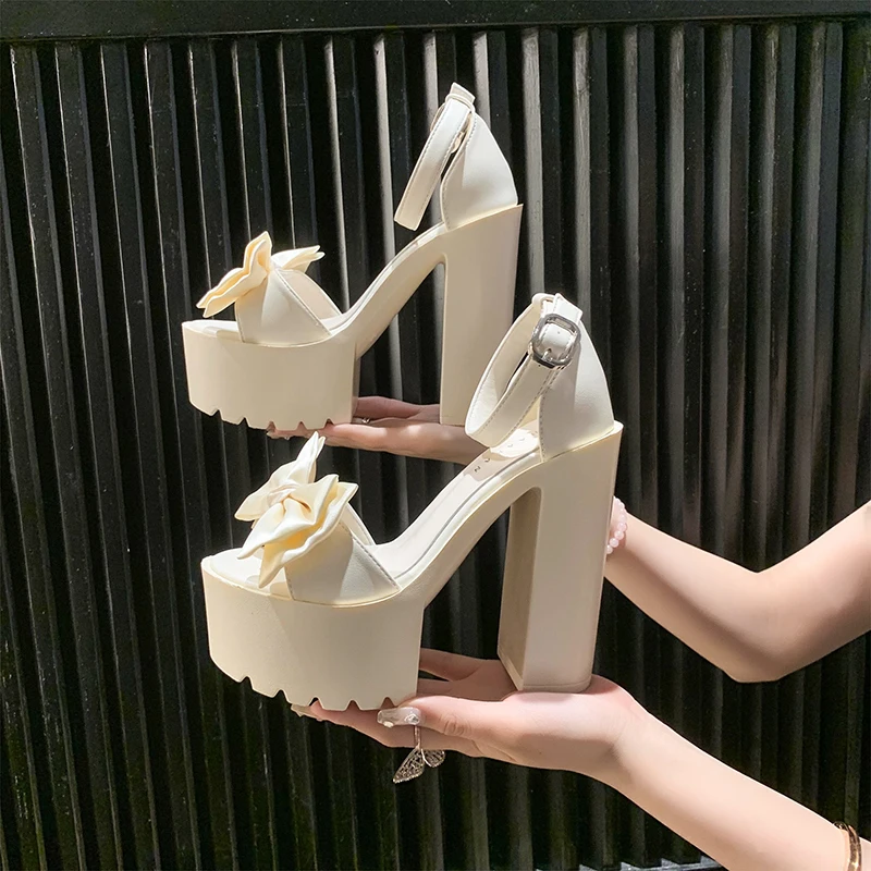 여성 샌들 2025 새로운 여름 신발 트렌드 블랙 화이 - Women'S Shoes Trending 2025 리뷰 및 가격
