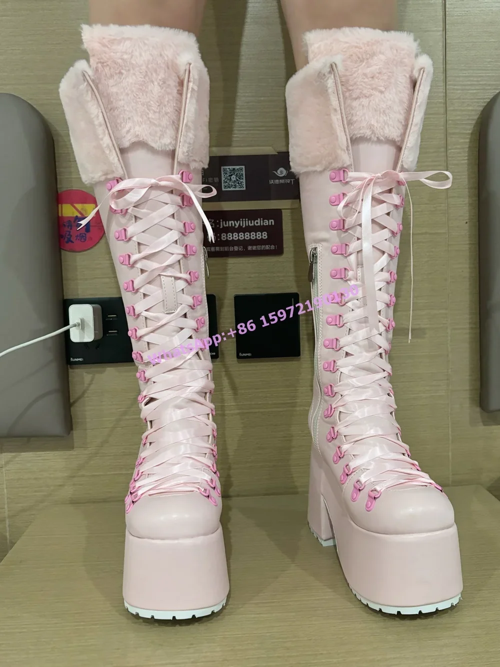 핑크 퍼 부츠 두꺼운 밑창 가죽 리본 크로스 묶음 플랫 - Ribbon Tie Heel 리뷰 및 가격