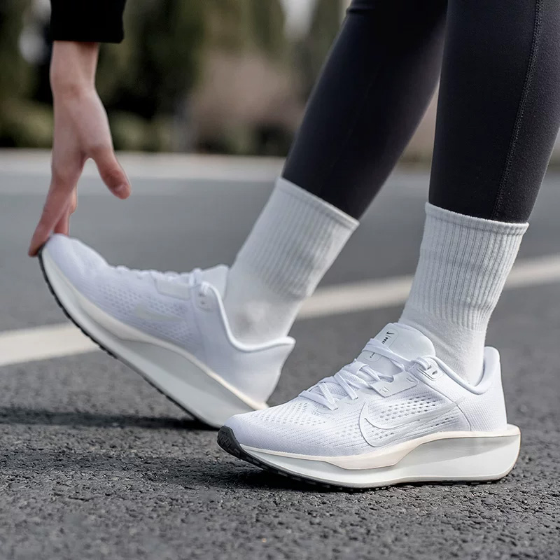 나이키 여성용 QEST 6 메쉬 슈즈 - 도로용 쿠션  - Women'S Shoes Nike Jordan 리뷰 및 가격
